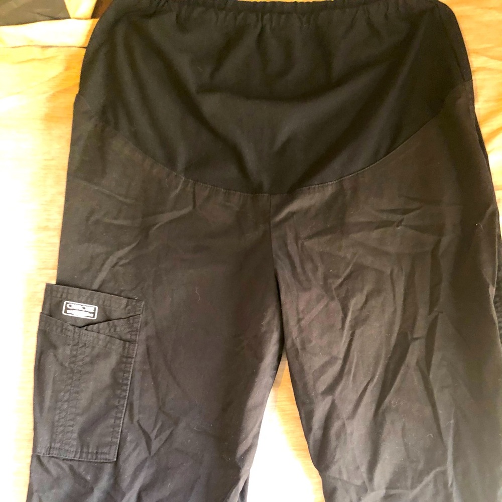 Maternity scrub pants
